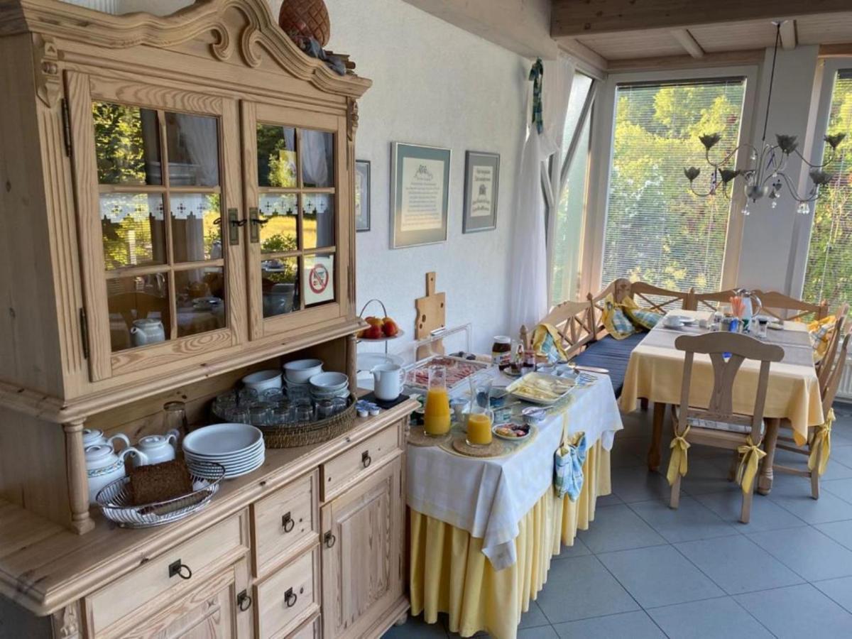 Pension-Ferienwohnung Liesbachtal Direkt Am Waldrand Bayerische Rhoen Schönau an der Brend Exterior foto