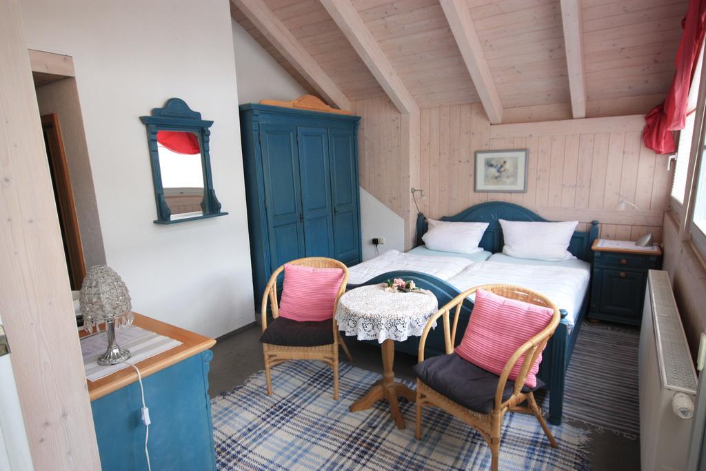 Pension-Ferienwohnung Liesbachtal Direkt Am Waldrand Bayerische Rhoen Schönau an der Brend Quarto foto